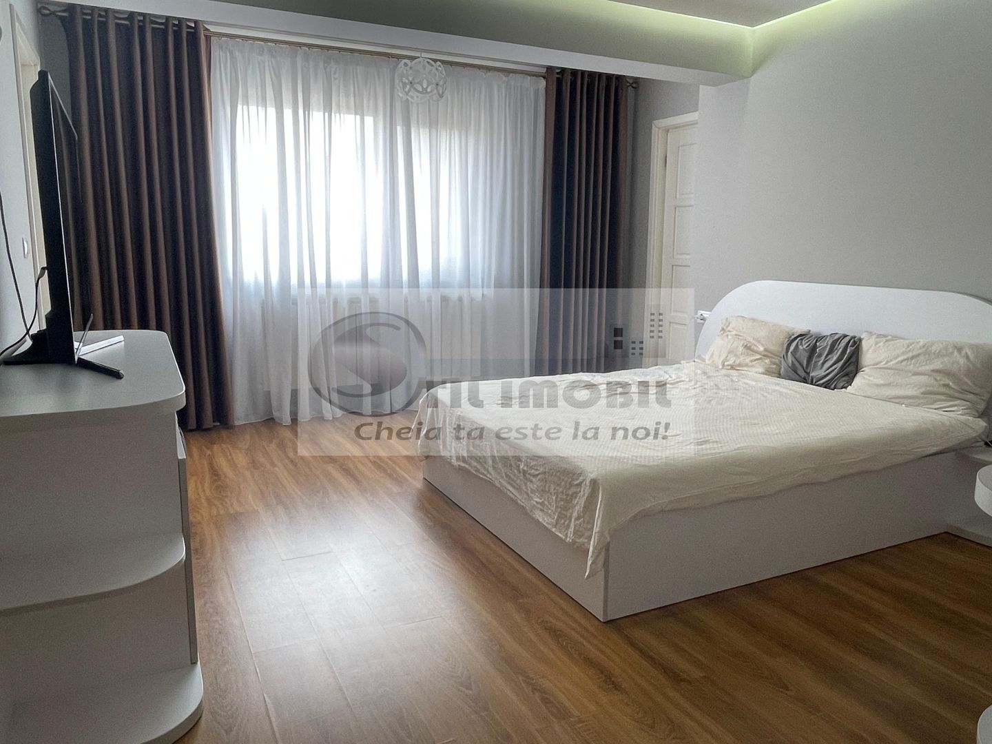 Apartament tip Penthouse zona Cug 130 mp - Poză 10