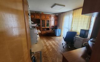Apartament cu 4 camere in Manastur, etaj 2/4 zona Putna ! - Poză 7