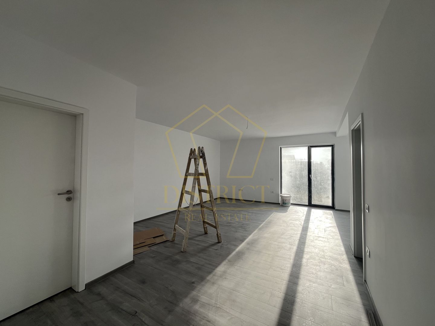 Duplex pe parter cu 4 camere | Mosnita Noua - Poză 3