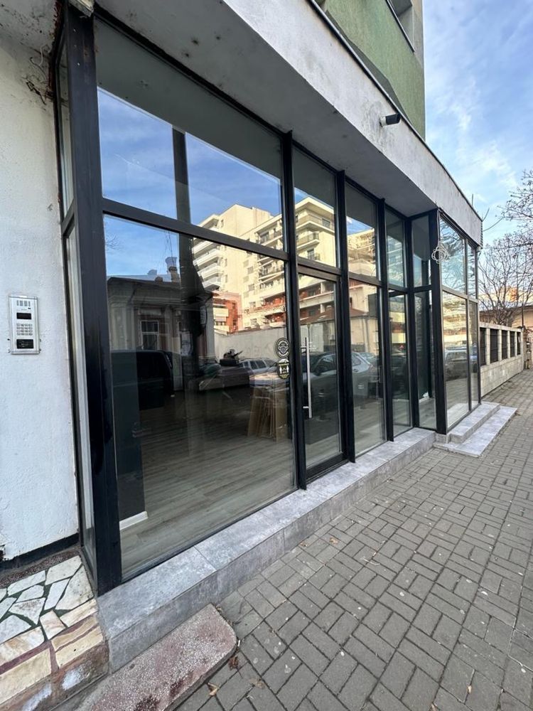 Spatiu Comercial / Nicolae Titulescu / Bulevardul Banu Manta / Victoriei Nou - Poză 3