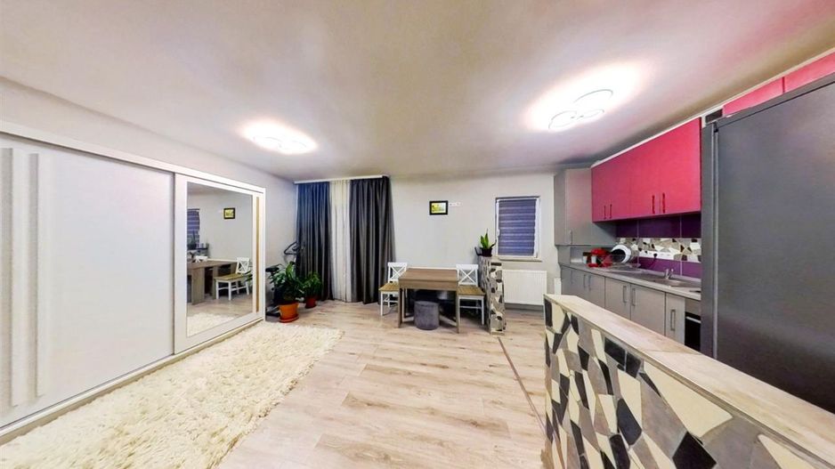 Proprietate cocheta,mobilata, echipata,parcare,constructie noua,Unirii - Poză 2