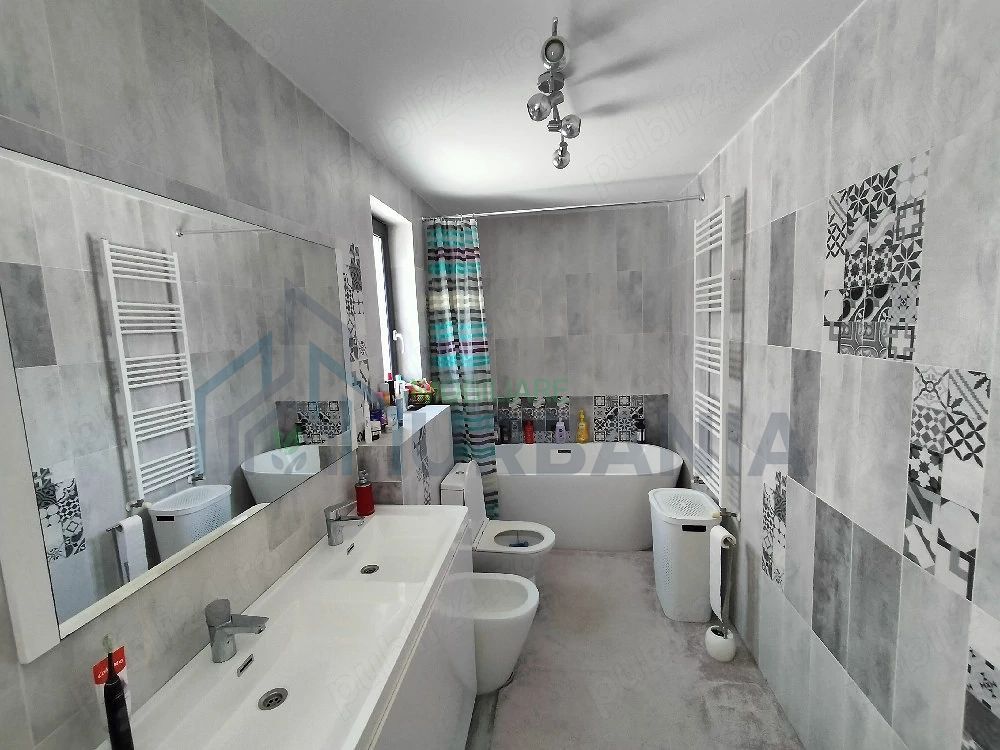 PF vand casa tip duplex la Capat lac Rediu - Poză 8