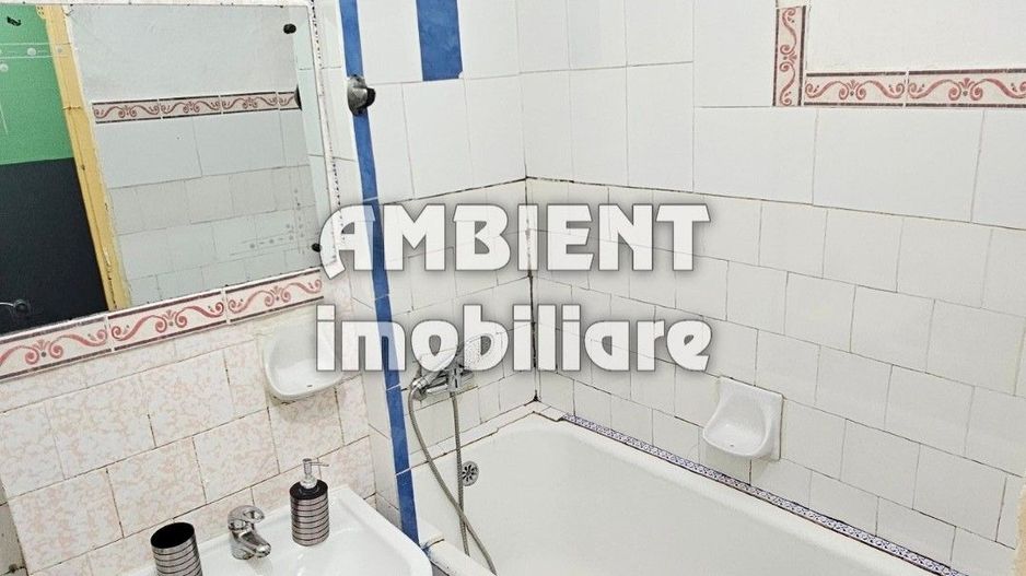 Apartament cu 2 camere, decomandate, zona CENTRU; - Poză 4