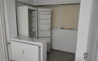 Garsonieră Titan, etaj parter cu balcon, mobilată complet, prima închiriere - Poză 8