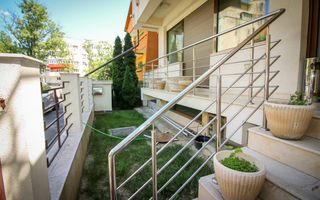 Vila 8 Camere Piata Dorobanti - Poză 3