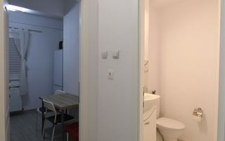 3 camere decomandate, balcon generos de 17 mp, bloc modernizat-Gh Lazăr - Poză 28