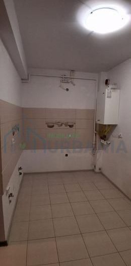 2 camere 51mp+loc parcare - Poză 3