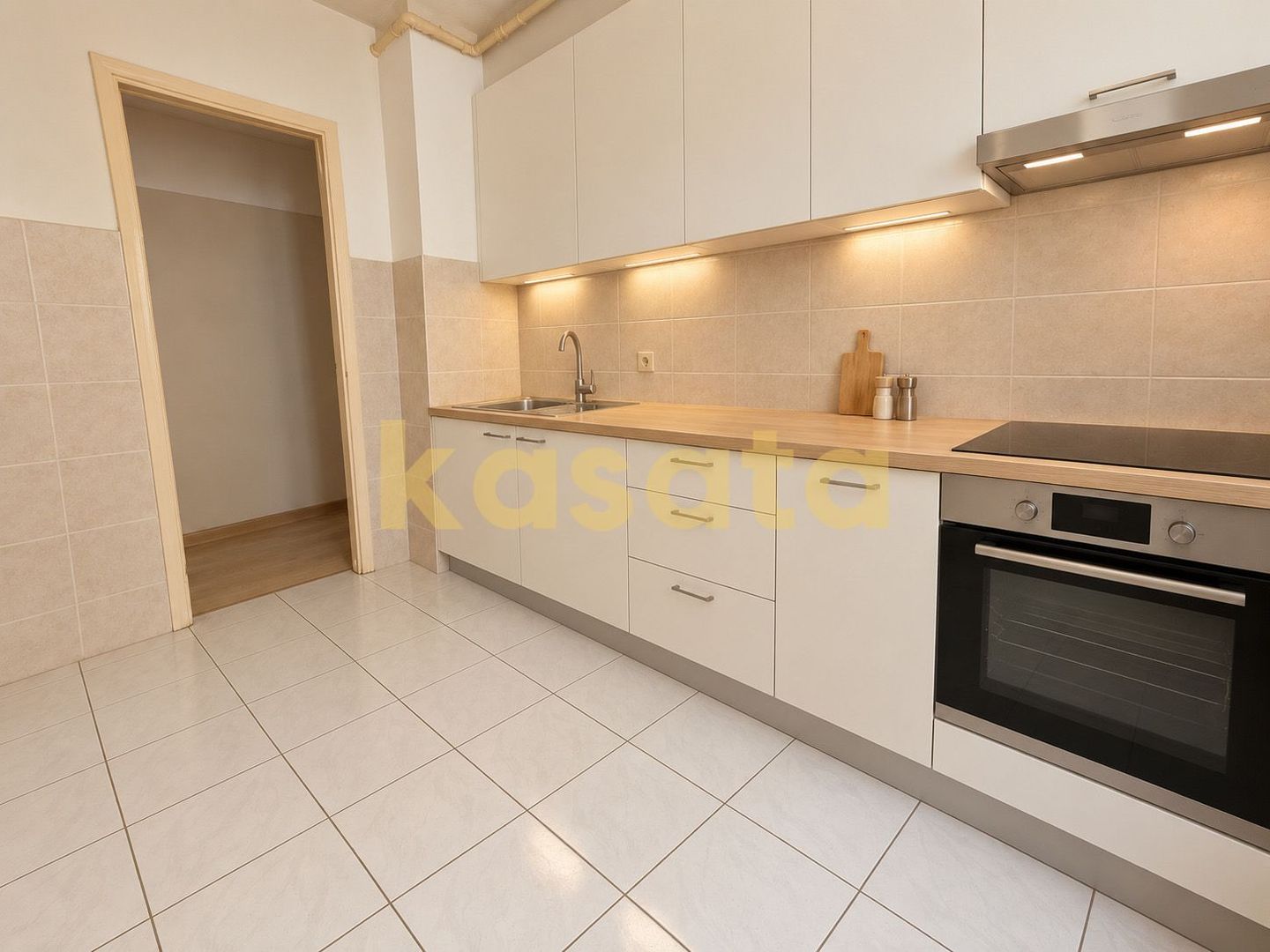 3 camere | Etaj 1 | 2 băi | 2 debarale | Decomandat | Zona Vitan - Poză 22