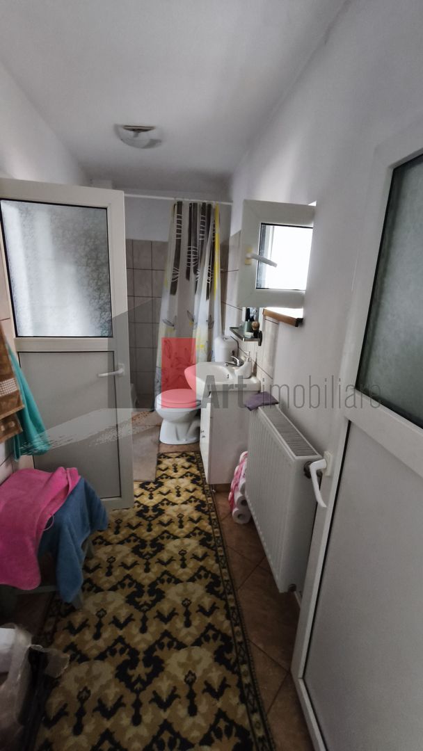 Casa curte cu teren 1600 mp Manolache - Poză 15