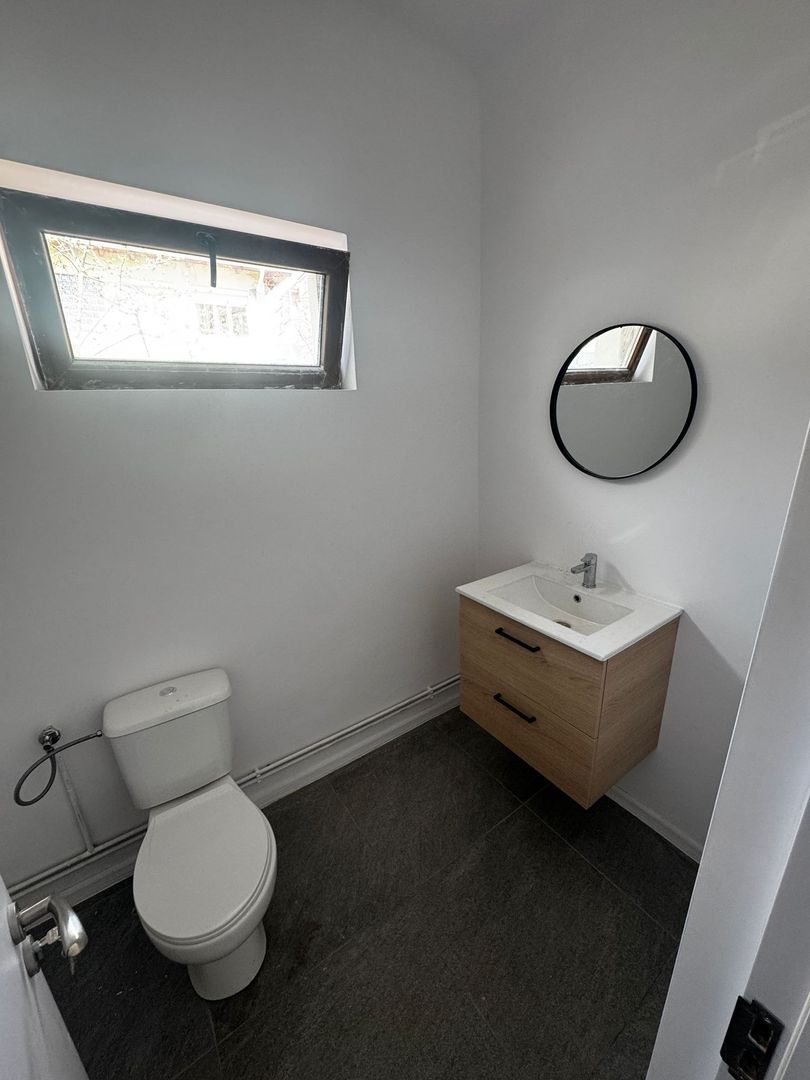 Casa compet renvoata Piata Mihai Viteazau Ploiesti, curte - Poză 9