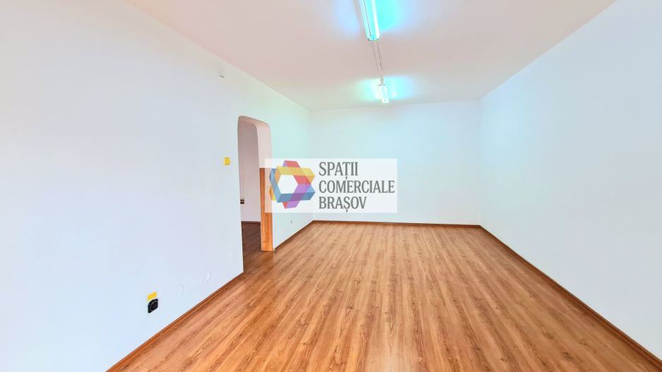 Spatiu comercial de vânzare cu vad Brașov - 57 mp # plus-imo.ro - Poză 4
