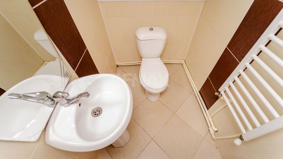 Spațiu comercial+apartament cu 3 camere Botanica Nicolae Zelinski 10/2 - Poză 5