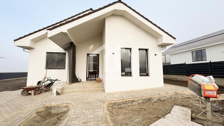 Casa Individuala 4 Camere 107mp cu teren generos 900mp, Gadalin - Poză 1