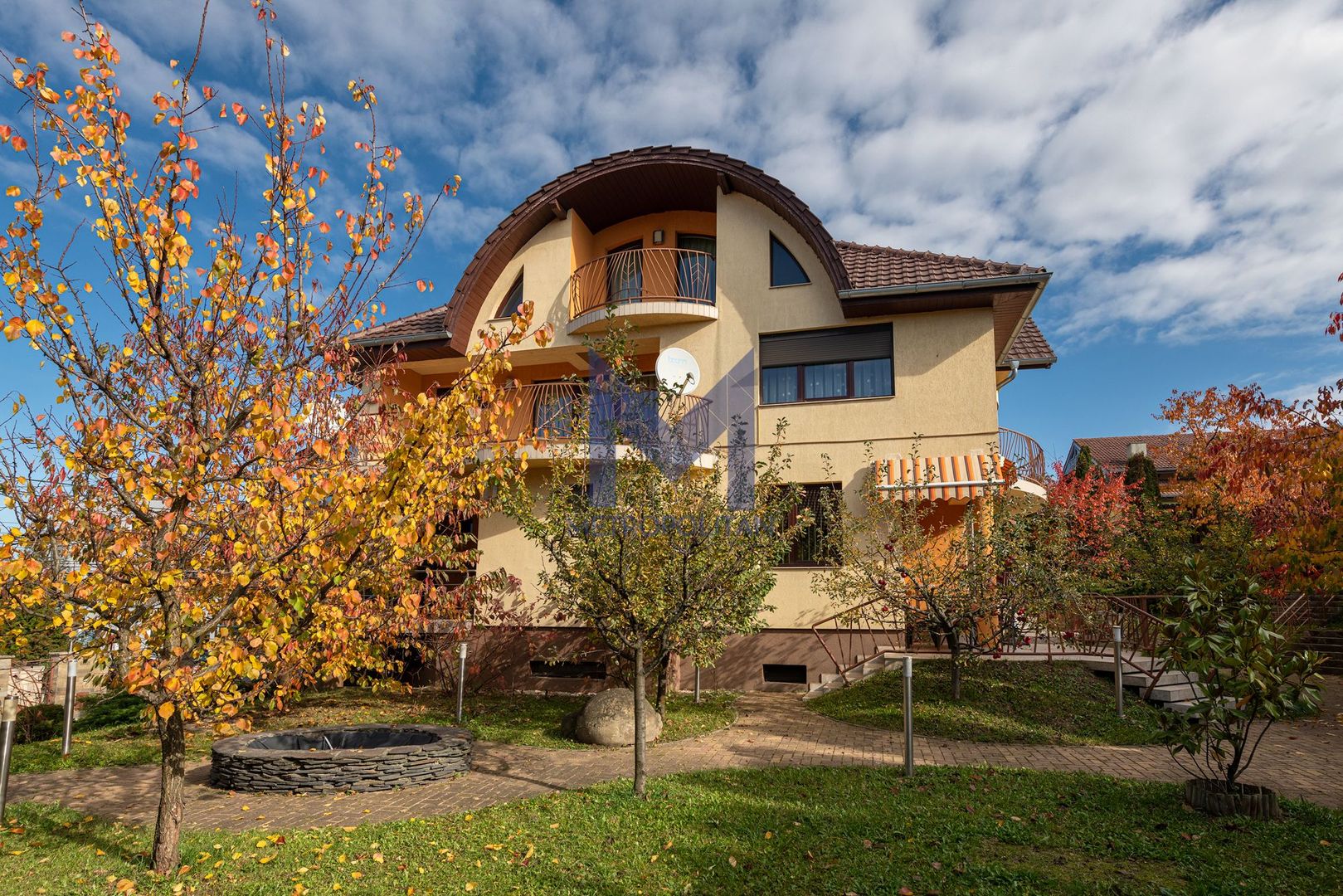 VILĂ 550 mp, LOT 1.006 mp Cartier Europa - Poză 2