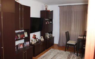 Apartament cu 3 camere decomandat, 71 mp – zona 9 Mai - Poză 9