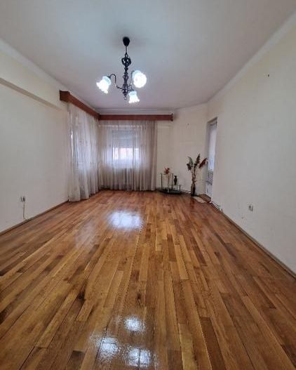 🏡 APARTAMENT 3 CAMERE | 73 MP | DECOMANDAT | ZONĂ CENTRALĂ - Poză 2