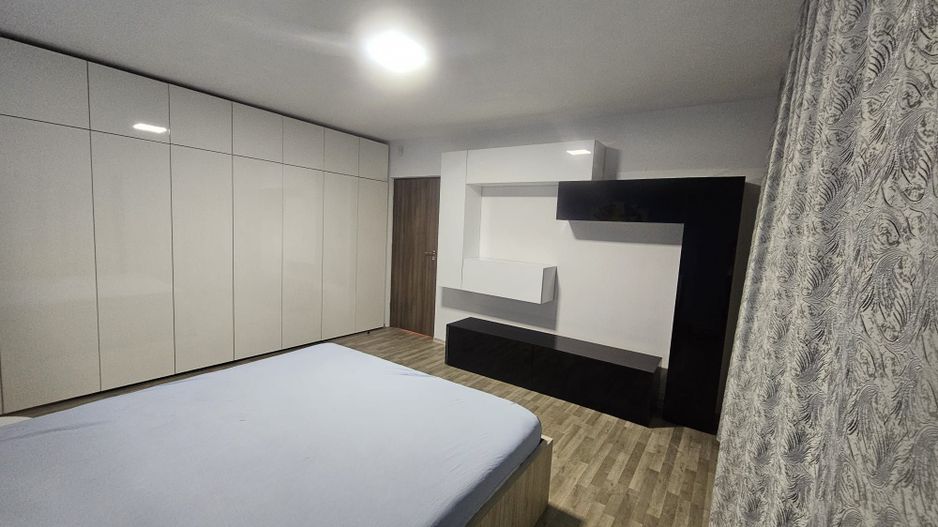 Apartament 4 camere  Parcul Sebastian cu Centrala si Parcare - Poză 5