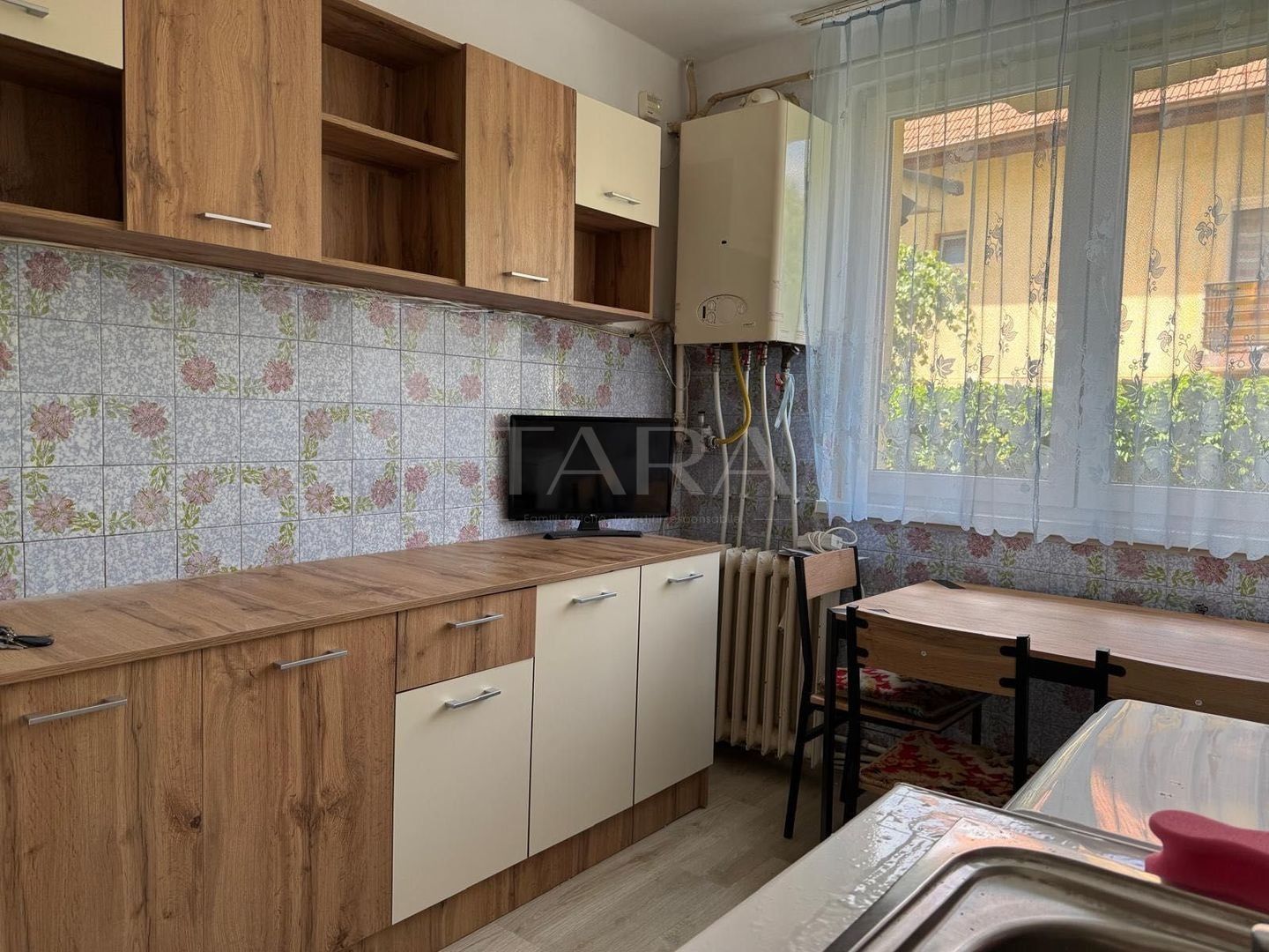 Apartament cu 3 camere decomandate, 57 mp, parter, în Grigorescu. - Poză 4