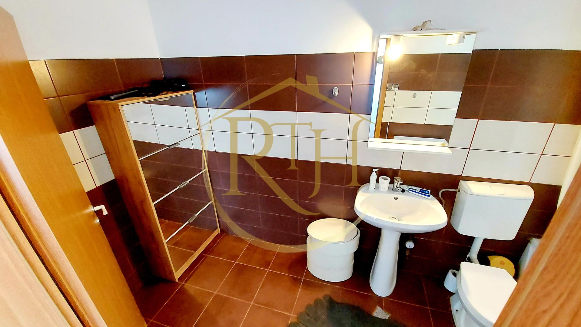 Inchiriem apartament cu 1 camera, Bloc nou,Parcare Privata, Sopping City Center - Poză 16