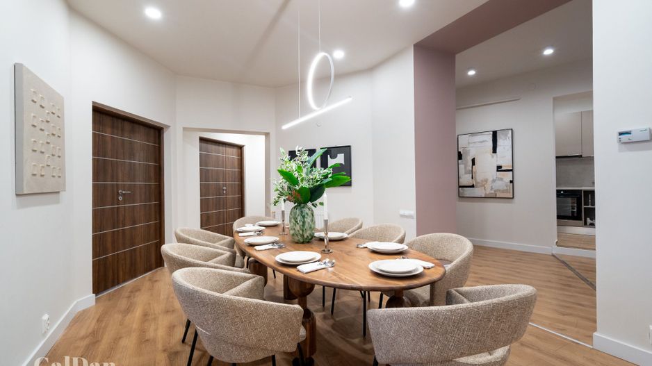 Apartament Premium cu 4 Camere | Ultracentral | GalDan Apartments - Poză 1