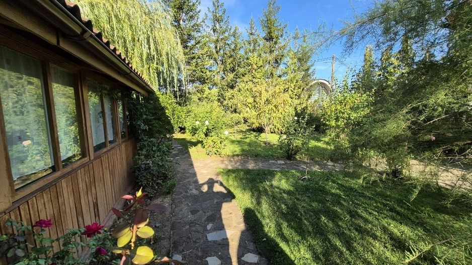 Cabana de lemn cu fundatie 86 mp+ livada pomi fructiferi+teren 847 mp - Poză 12