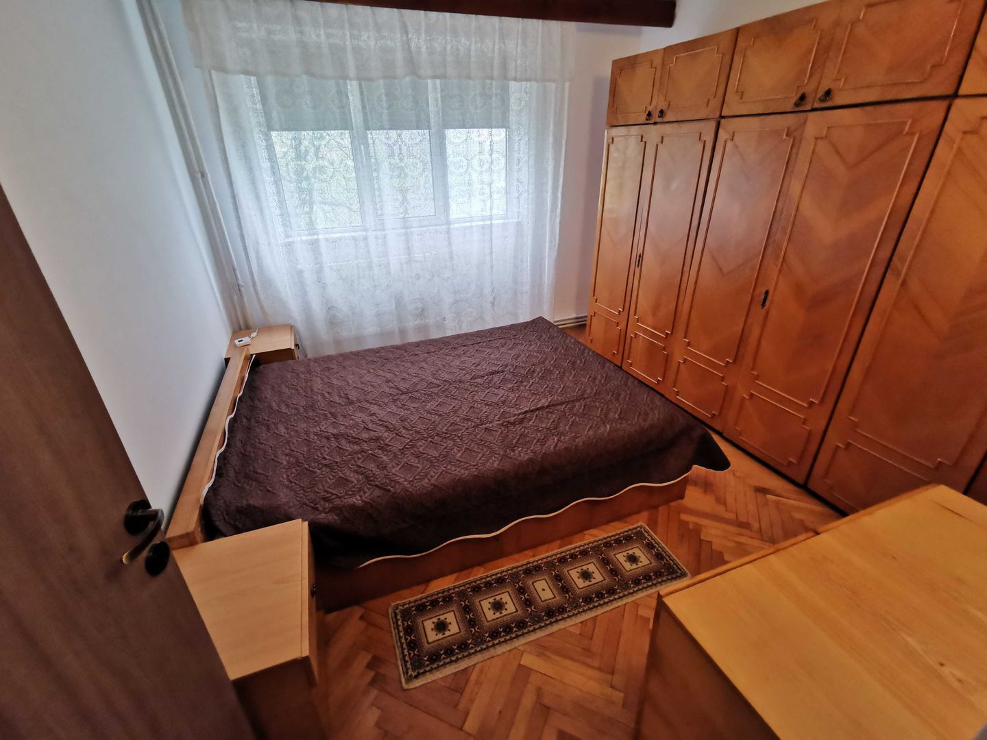 Apartament 3 camere decomandate de inchiriat – complet mobilat si utilat - Poză 6