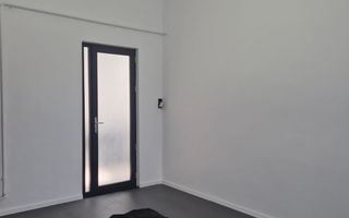 50ooo euro apartament modern. liber cu 2 camere la curte 42, 5 mp - Poză 2