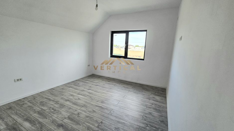 Vila 4 camere in centrul comunei Berceni - Poză 7