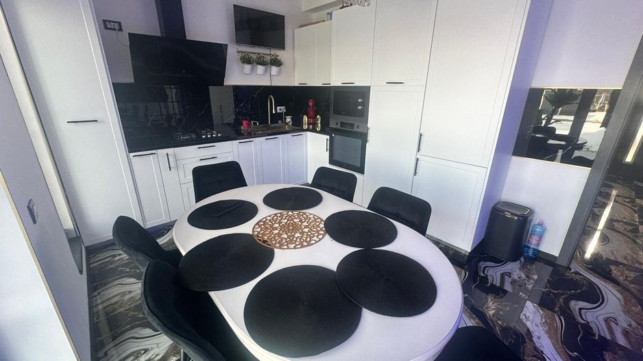 CASA INDIVIDUALA MOBILATA, TOATE UTILITATIE, CURTE 400 MP, COMISION 0% - Poză 2