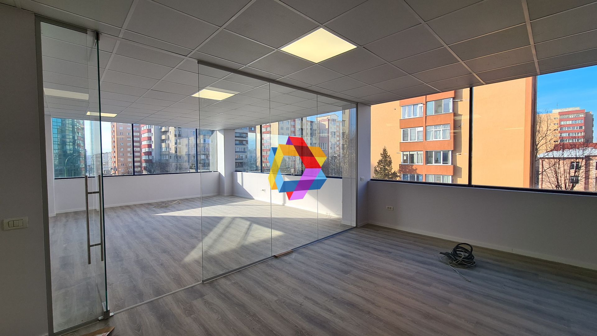 Cladire mixta - 1860 mp cu chiriasi - Poză 1