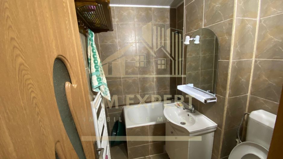 APARTAMENT 2 CAMERE ETAJ 3 VIȘOI CAMPULUNG - Poză 9