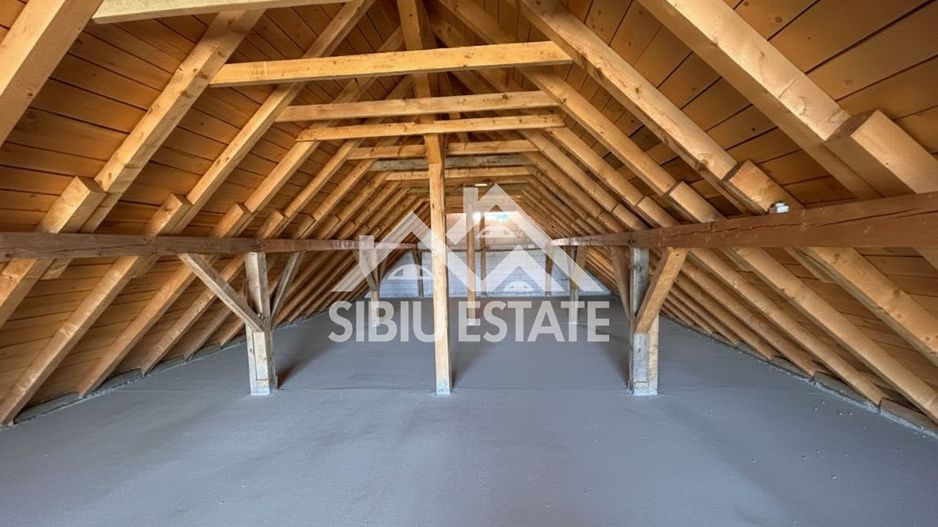 Casa cu teren 2800 mp, priveliște superbă – Marginimea Sibiului - Poză 8