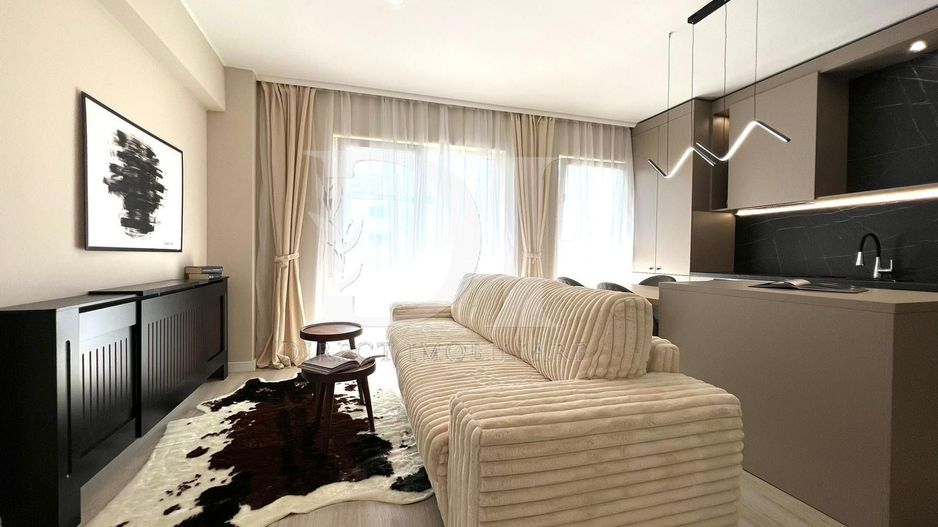 Apartament ultramodern / etaj intermediar / Zona Eroilor - Poză 1
