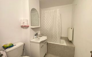 Apartament spatios cu 4 camere decoamndat, zona Republicii - Poză 14