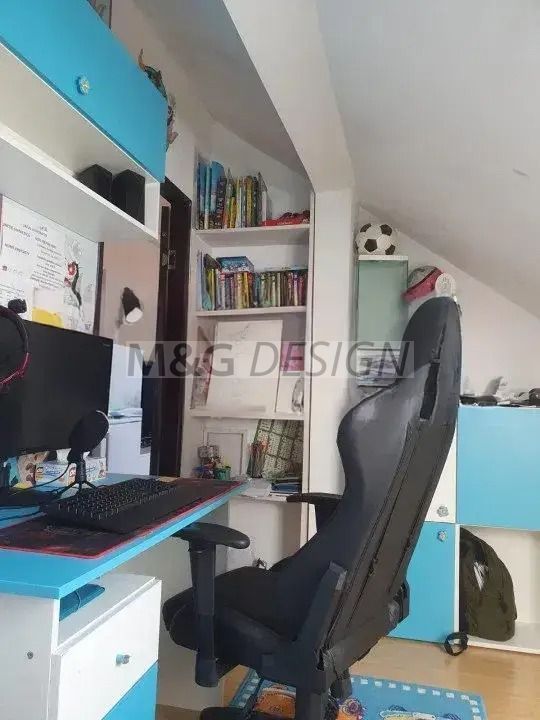 Apartament 3 cam zona Aradului mansarda. - Poză 9