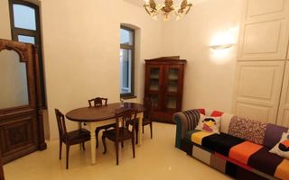 Apartament cu 3 camere de închiriat în zona P-ta Unirii - Poză 2