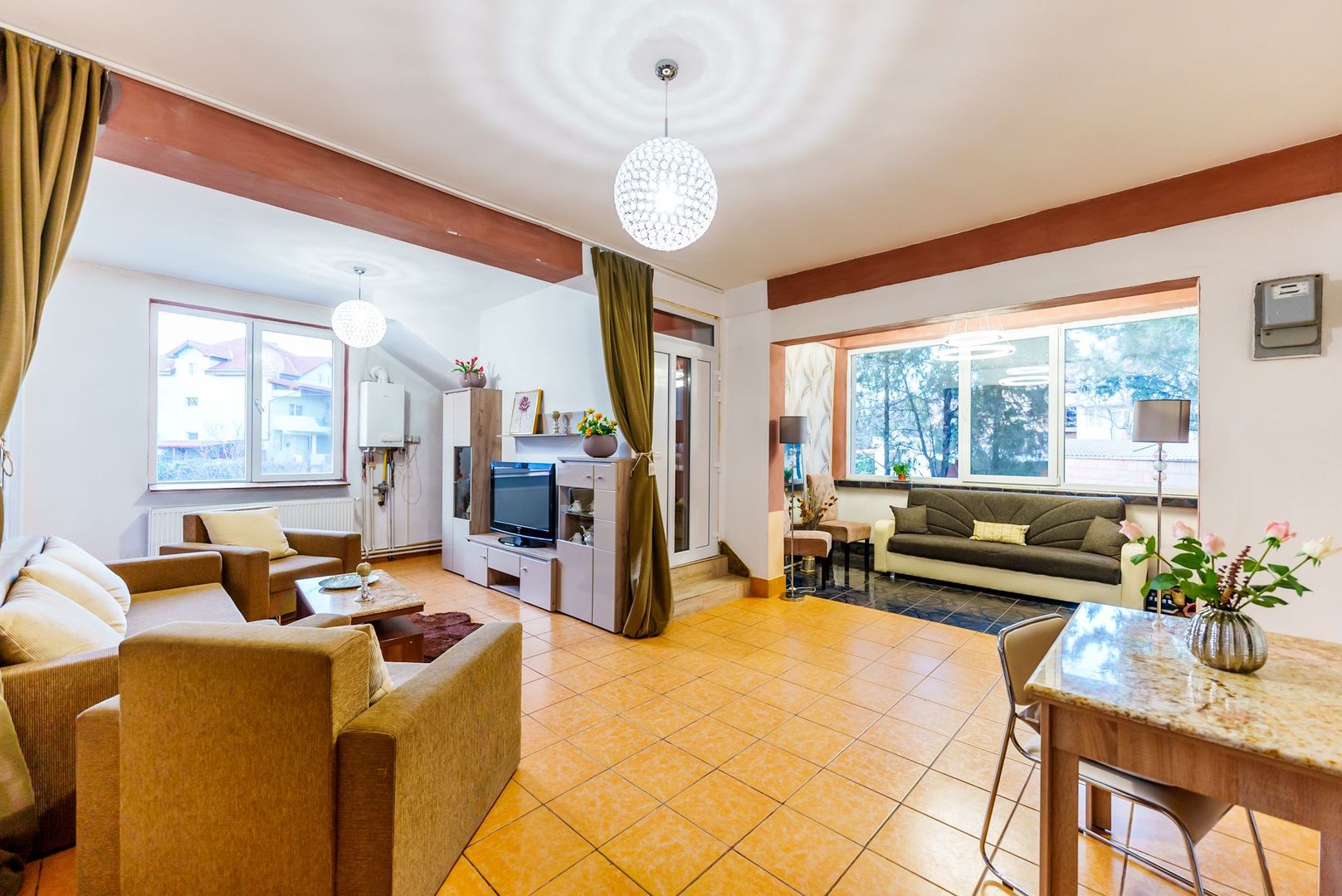 Casă  în Grădiște. Zonă foarte liniștită. - Poză 5