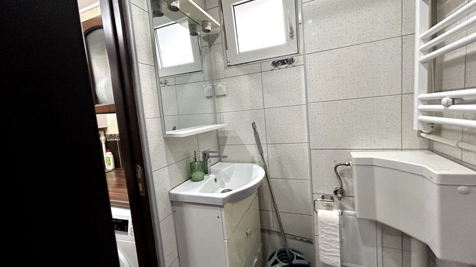 Garsoniera Strada Aurului, Centrala Proprie - Ideală pentru Investiție - Poză 8