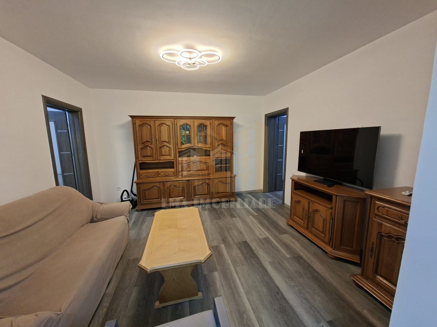 Apartament 2 camere renovat mobilat 2026 Astra Brasov - Poză 7