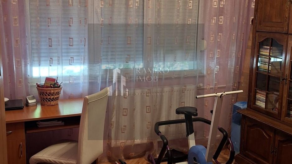 Apartament 4 camere decomandat Titan - Poză 12