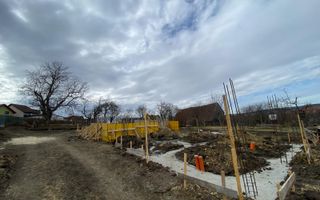 Casă Tip Duplex | 4 Camere | 2 Balcoane | Terasă | Șura Mică - Poză 6