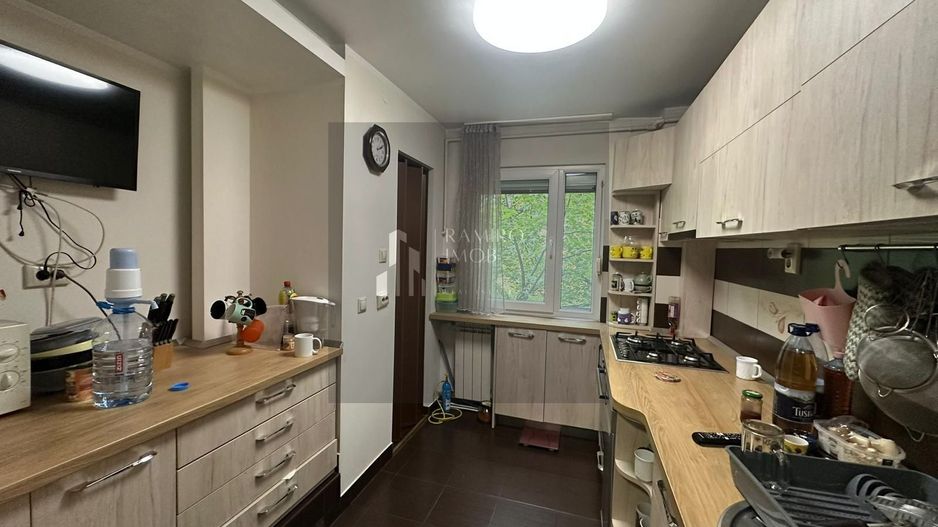 3 camere zona Bd Alexandru Obregia/CENTRALA/PARCARE - Poză 9