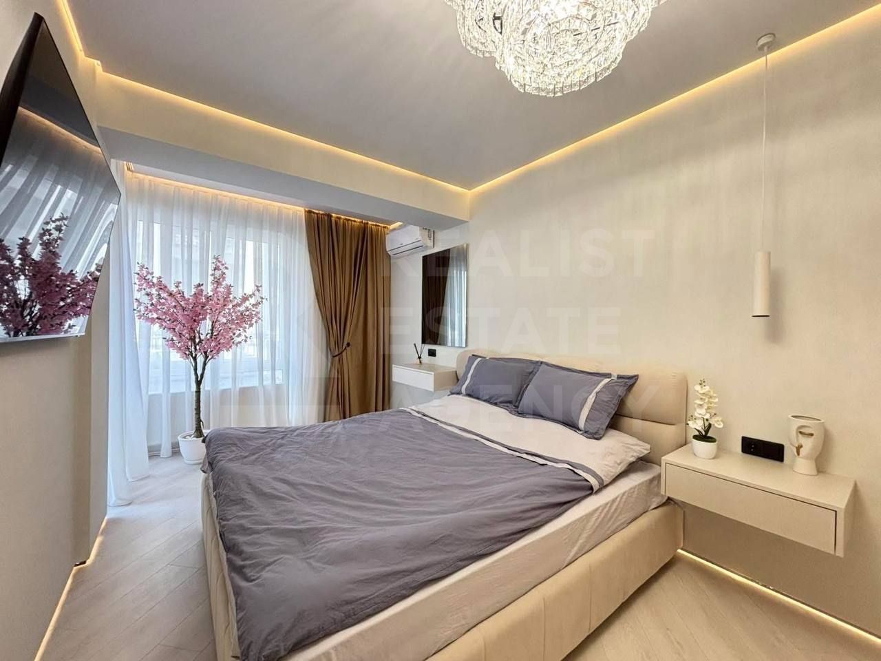 Vânzare, apartament, 2 camere + living, strada Calea Ieşilor, Sculeni - Poză 6