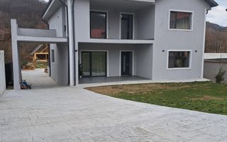 Casa deosebita P+E | mobilata si utilata | teren 1277mp | stradal Vladești - Poză 20