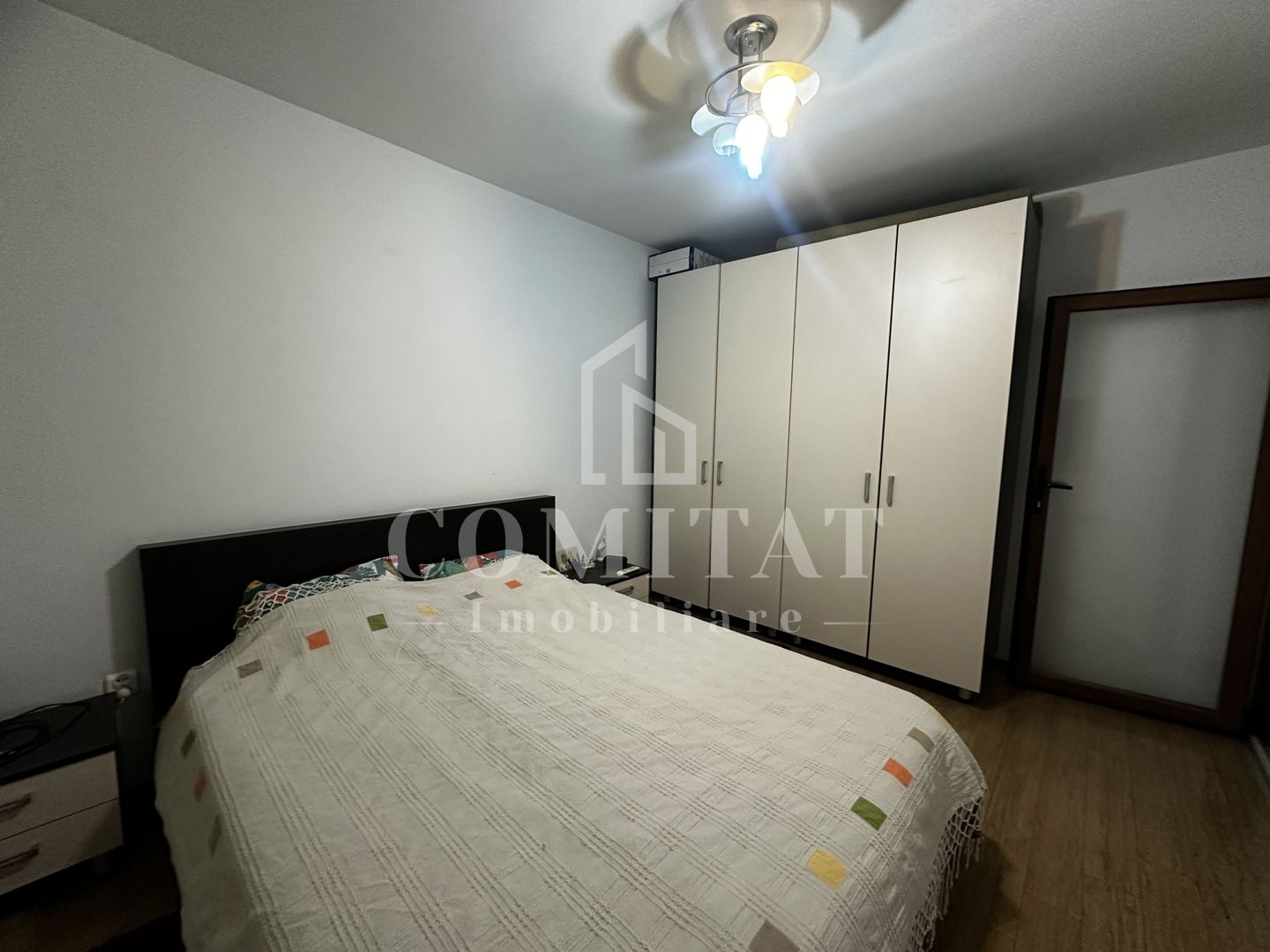 Oportunitate! Apartament 4 camere | grădină | 2 parcări |Eroilor - Poză 12