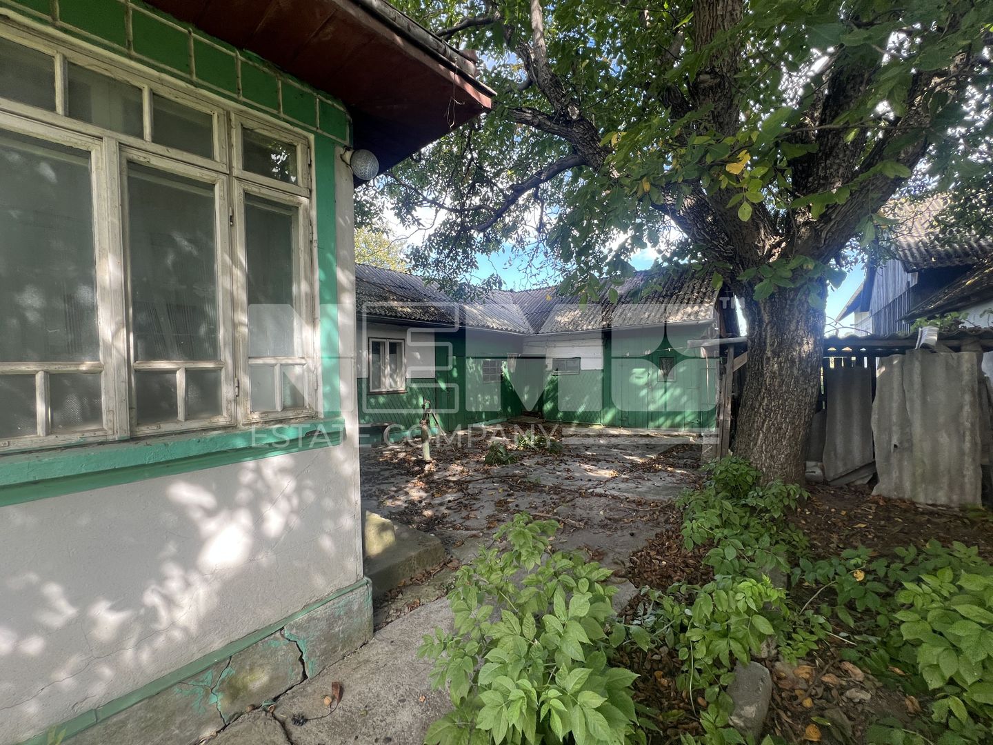 Casa Dornesti | 13 Ari | 69.500 EURO - Poză 2