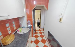 Titan Metrou 1 Decembrie - Poză 8