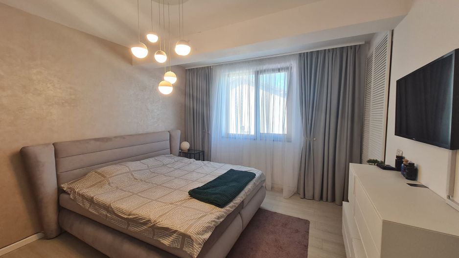 Duplex minimalist cu piscina - Poză 25