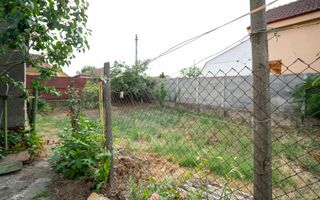 Casa singur in curte  cu dublu front stradal cu garaj in Iosia - Poză 11