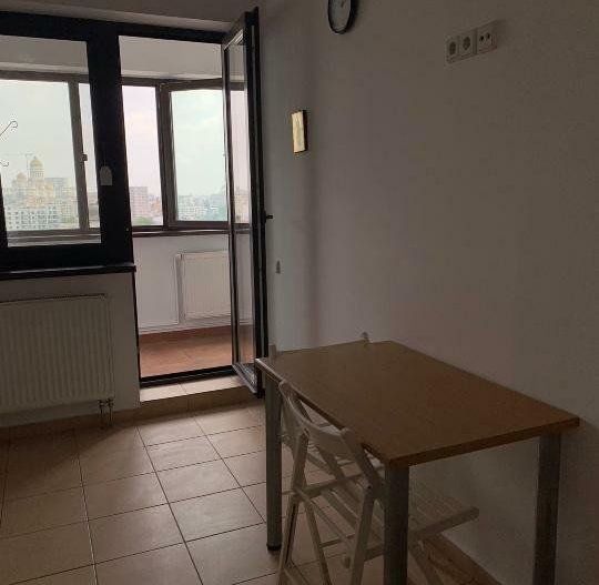 Apartament de Închiriat - 2 Camere, 90mp, Et11/14 Cu Vedere Superbă la Răsărit - Poză 14